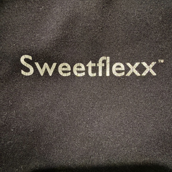 SWEETFLEXX Black Compression Leggings EUC SIZE 10 - Picture 2 of 5